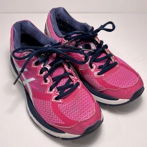 Women’s ASICS GT-2000 Running Shoes!
